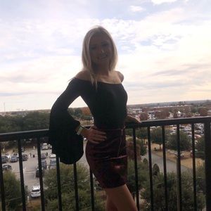 Off the should black wide long sleeve bodysuit